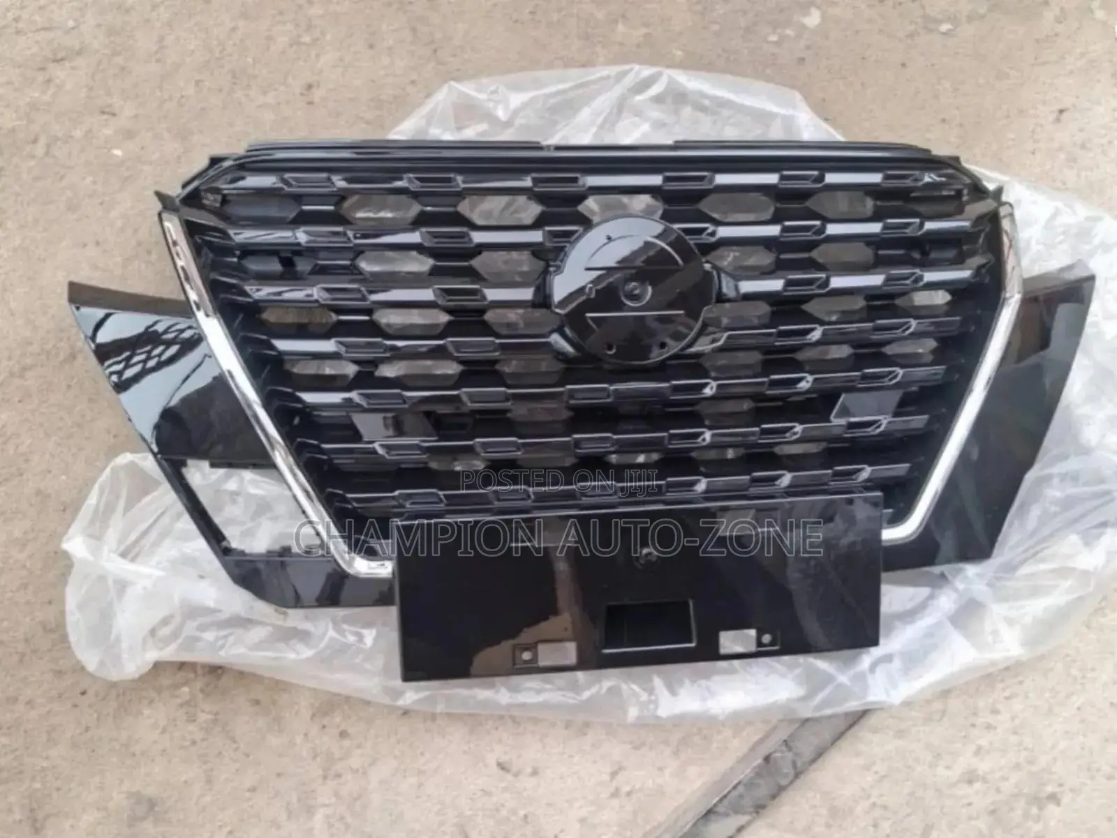 Nissan Kicks 2021-2022-2023-2024 Front Bumper Grille