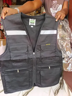 Black Media Vest