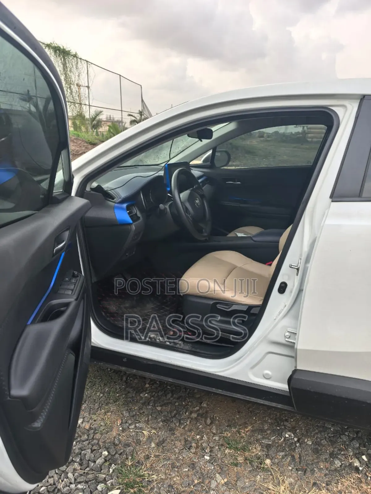 Toyota C-HR Limited 2021 White