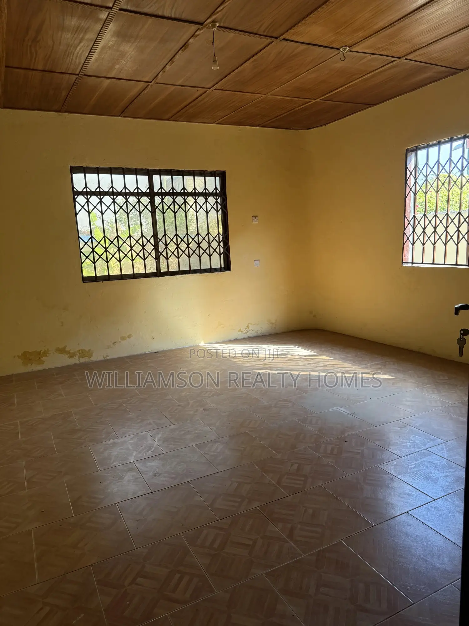 5bdrm House in Community 18 Area, Spintex for rent