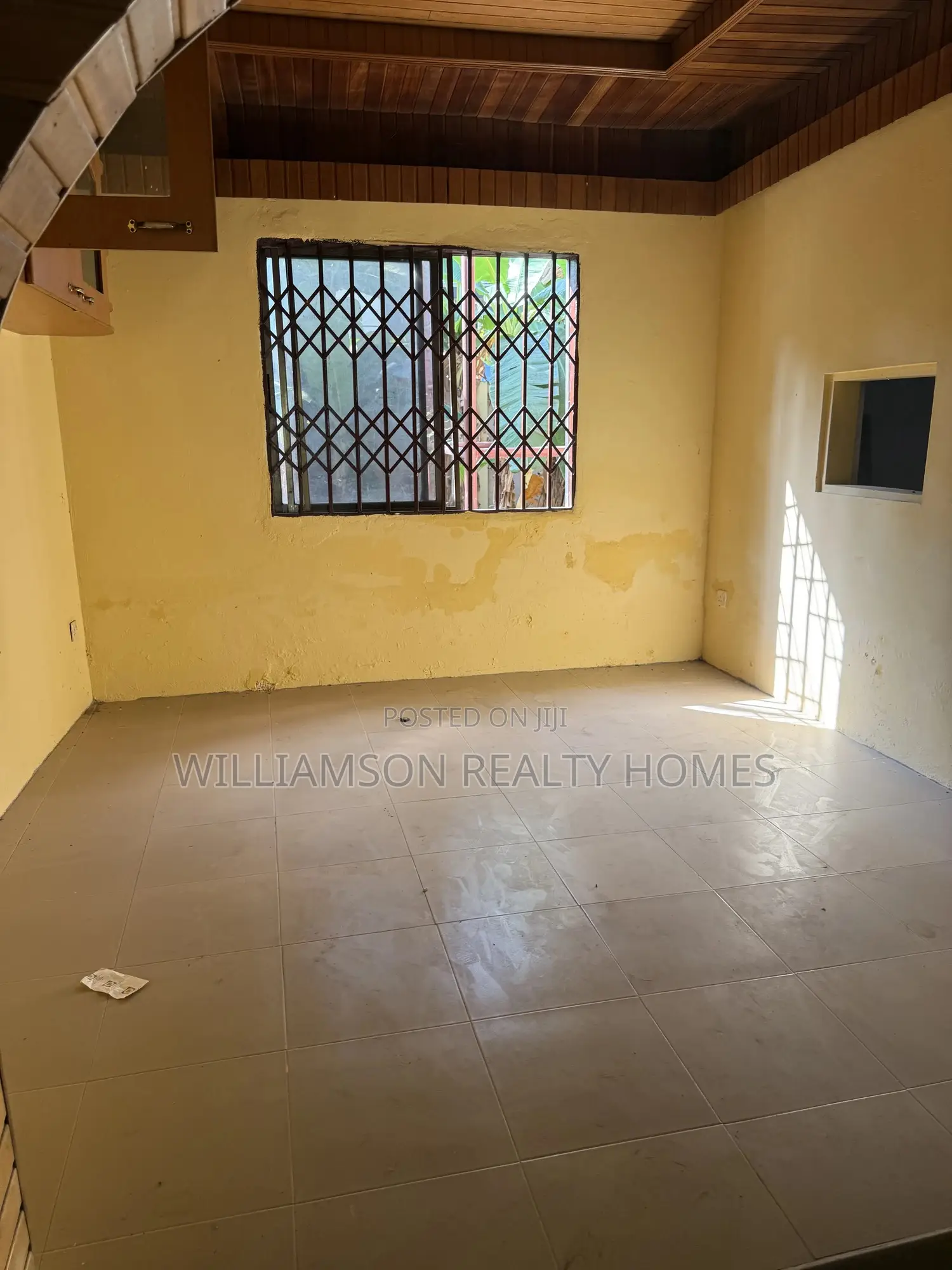 5bdrm House in Community 18 Area, Spintex for rent