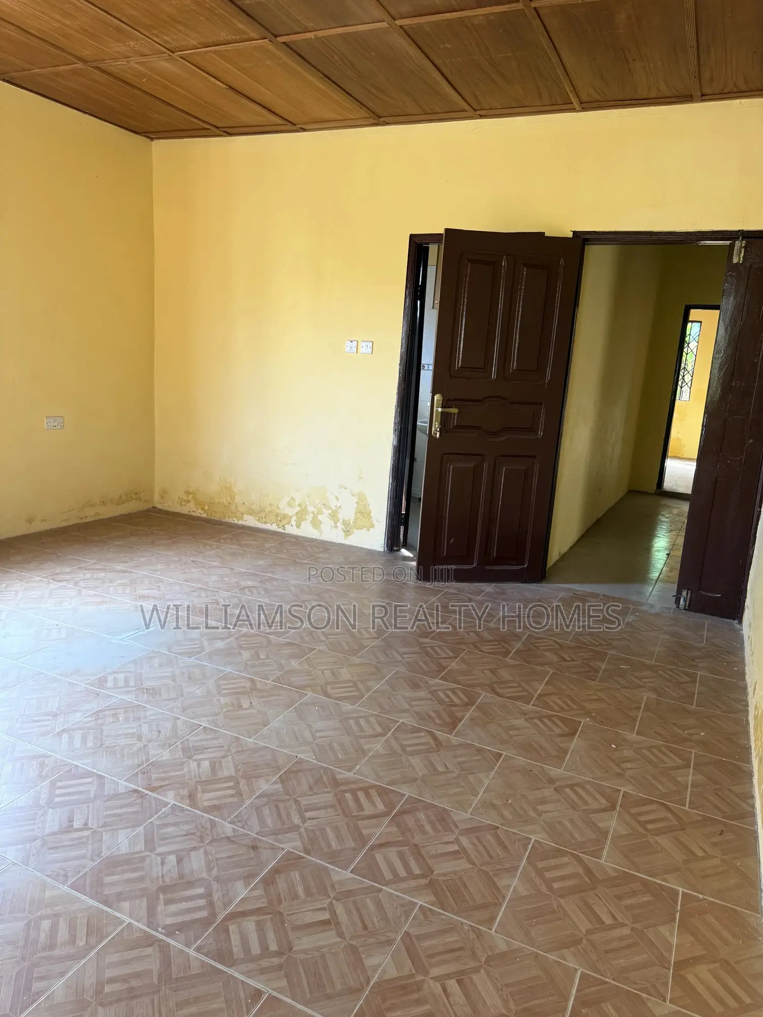 5bdrm House in Community 18 Area, Spintex for rent