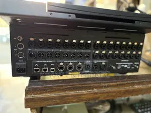 Behringer Wing Compact