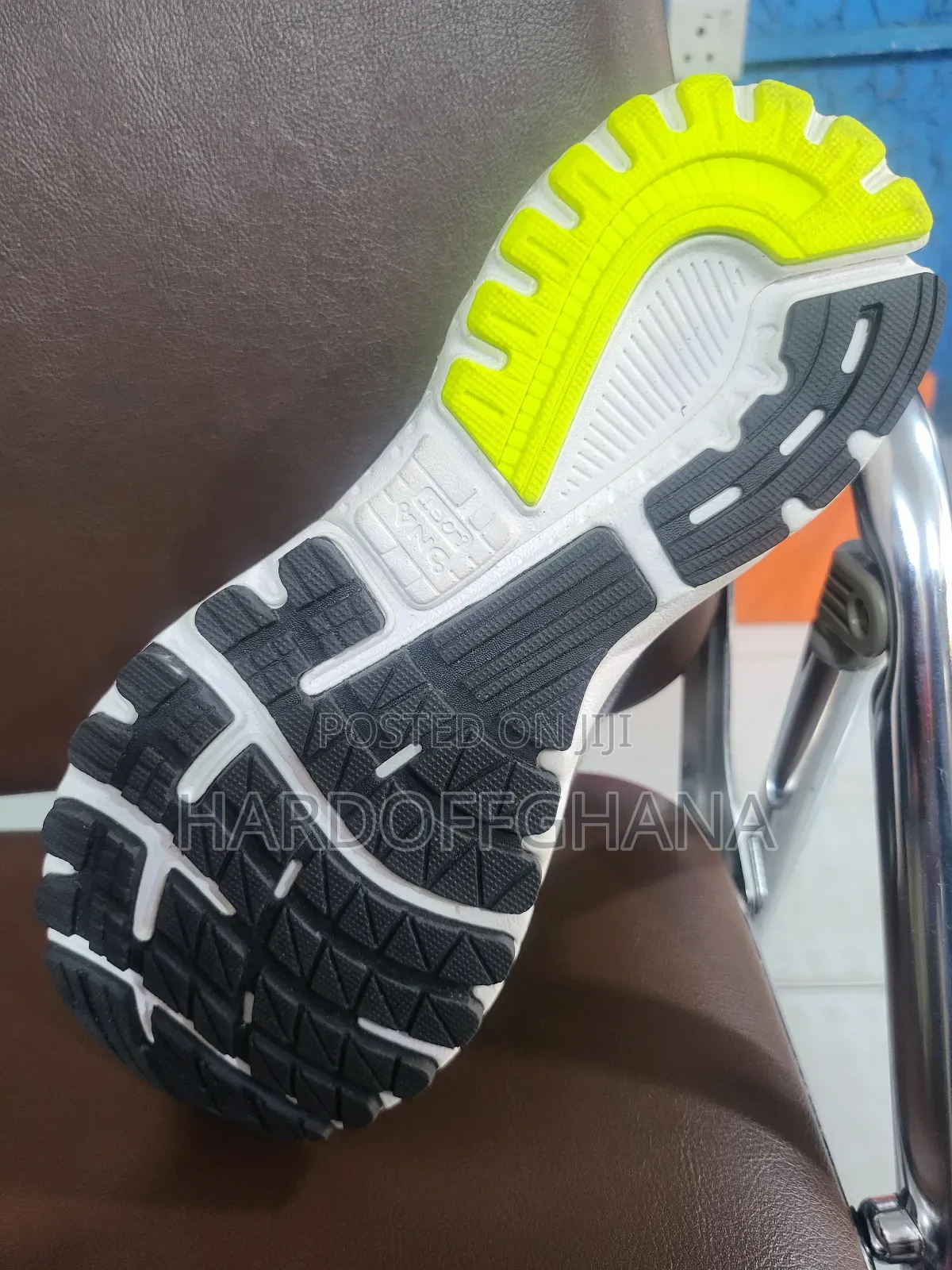Brooks Running Trainers