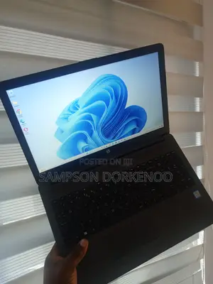 Laptop HP 240 G7 8GB Intel Core i5 SSD 256GB