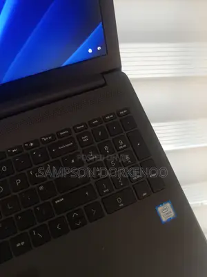 Laptop HP 240 G7 8GB Intel Core i5 SSD 256GB