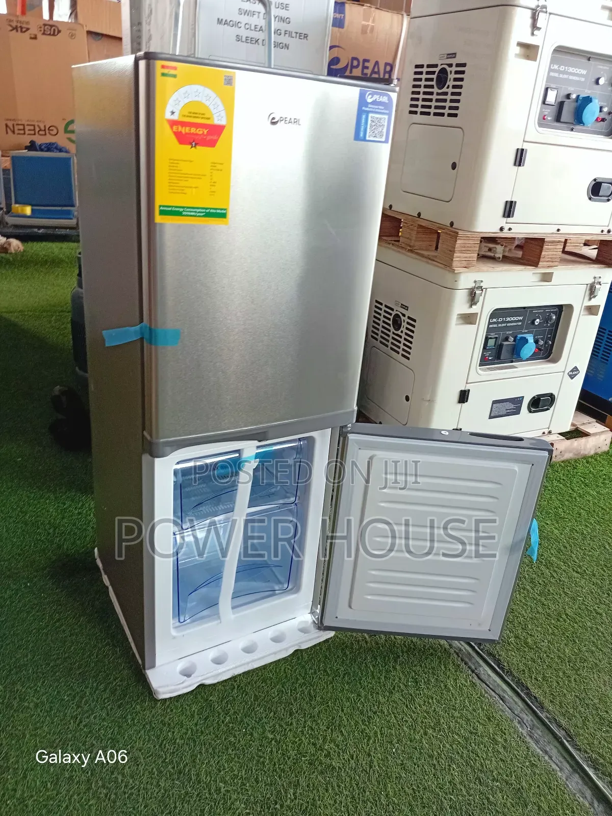 Neat Powerful Pearl 125-Liter Fridge