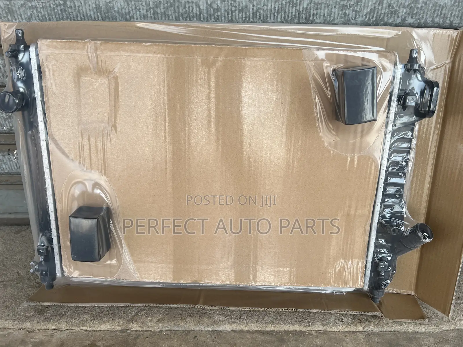 Chevrolet Aveo/ Kalos 2009 2010 2011 2012 2013 Radiator/ Water Tank