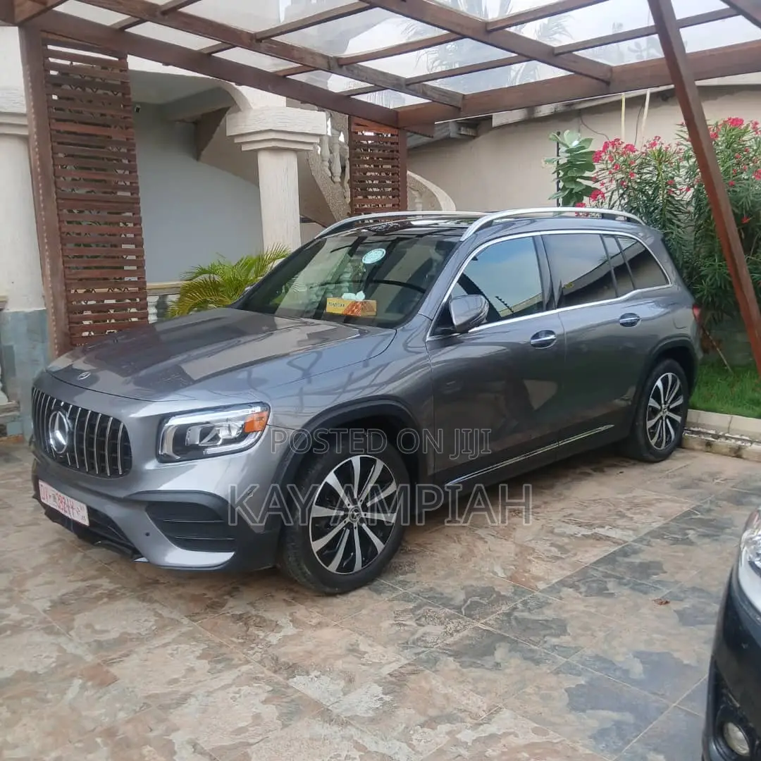 Mercedes-Benz GLB-Class GLB 250 4MATIC 2023 Gray