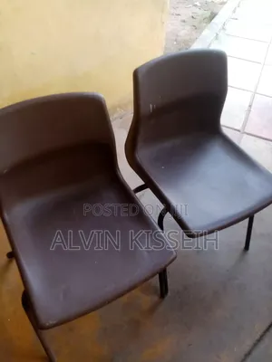 Almost New Foreign Homeused Plastic Chair With Metal Legs