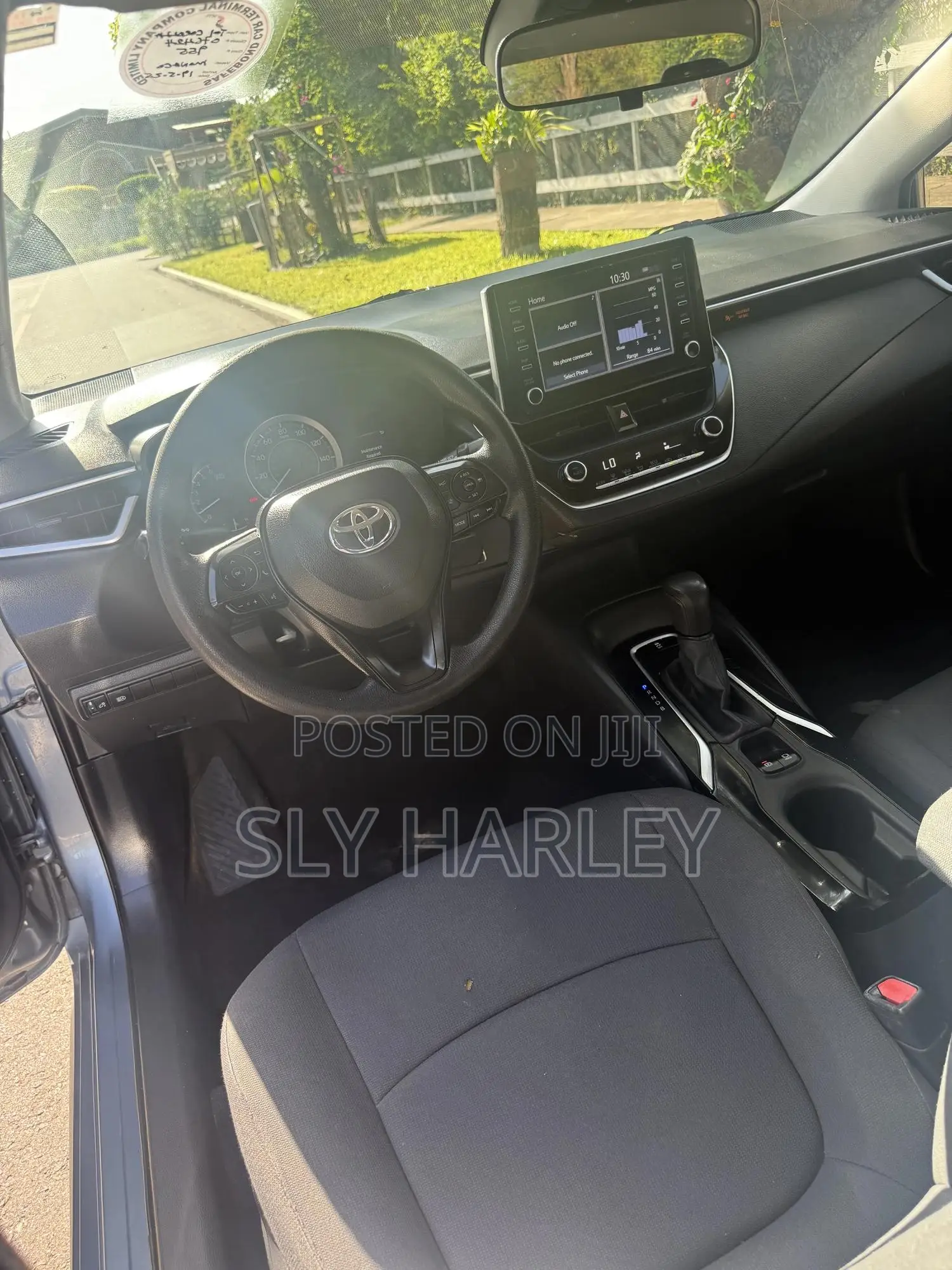 Toyota Corolla LE 2021 Gray