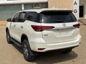 Toyota Fortuner 2.7 AWD 2019 White
