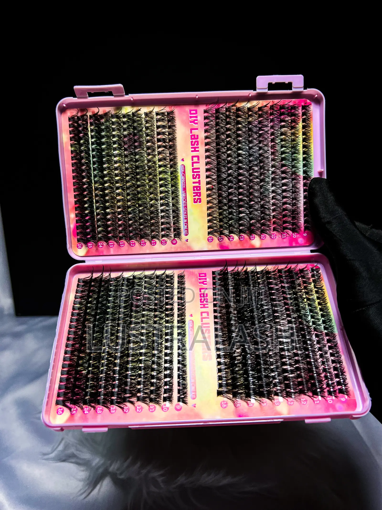 Cluster Lash Booklet