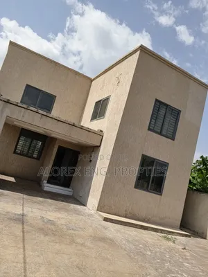 4bdrm House in Ayi Mensa, Oyarifa for sale