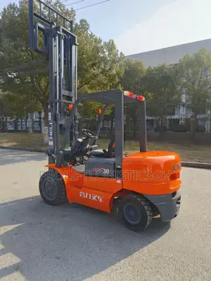 Forklift Loading and Offloading Services