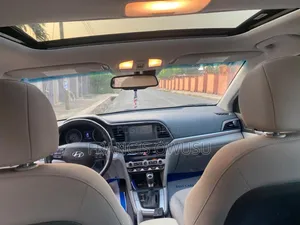 Hyundai Elantra Limited 2020 Black