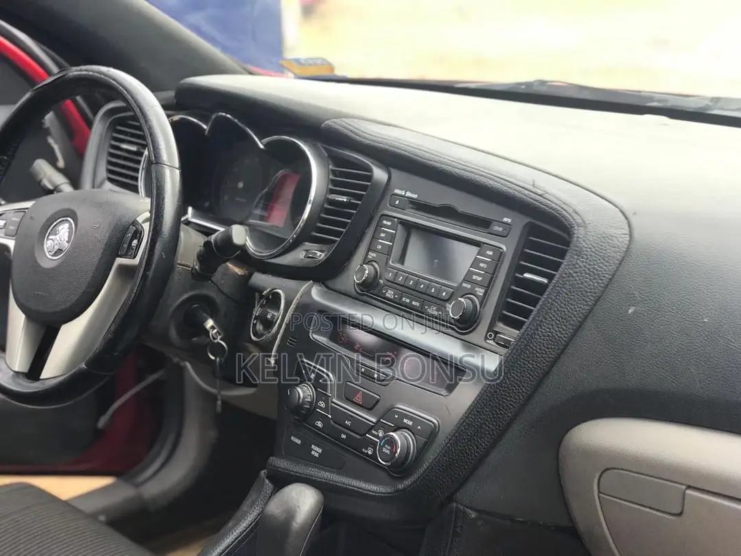 Opel Commodore 2015 Red