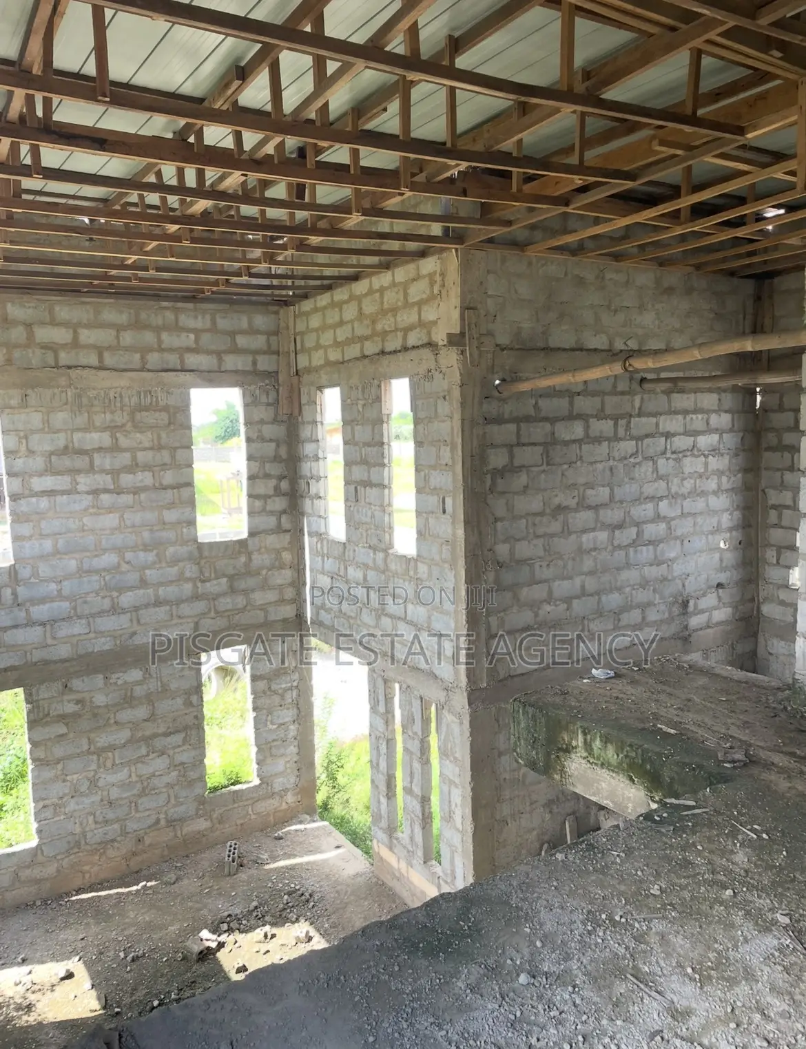 2bdrm House in Olebu for sale