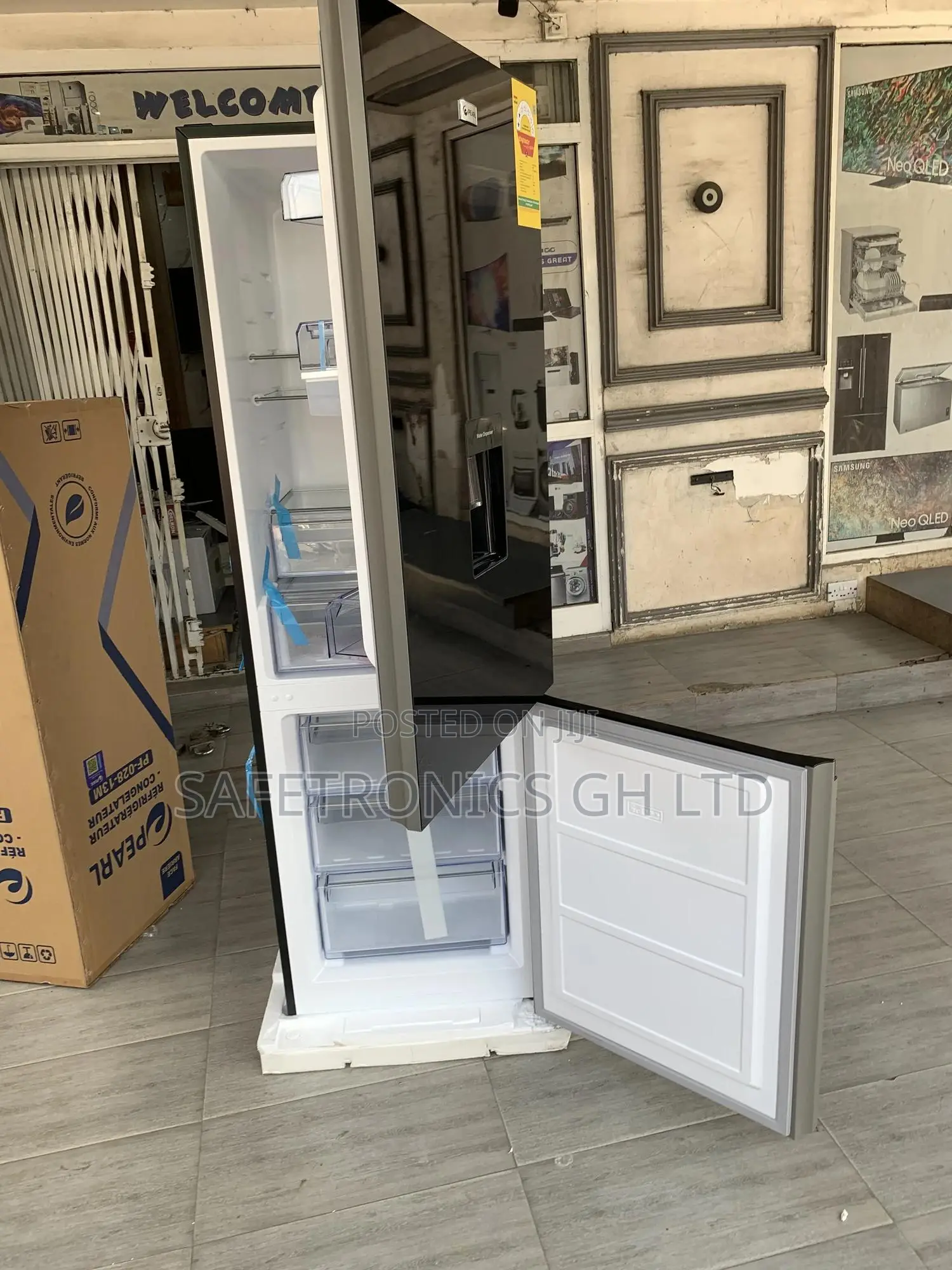 Shop Unique Pearl Black Glass 309l Pf-433bbgwd Bottom Mount Fridge