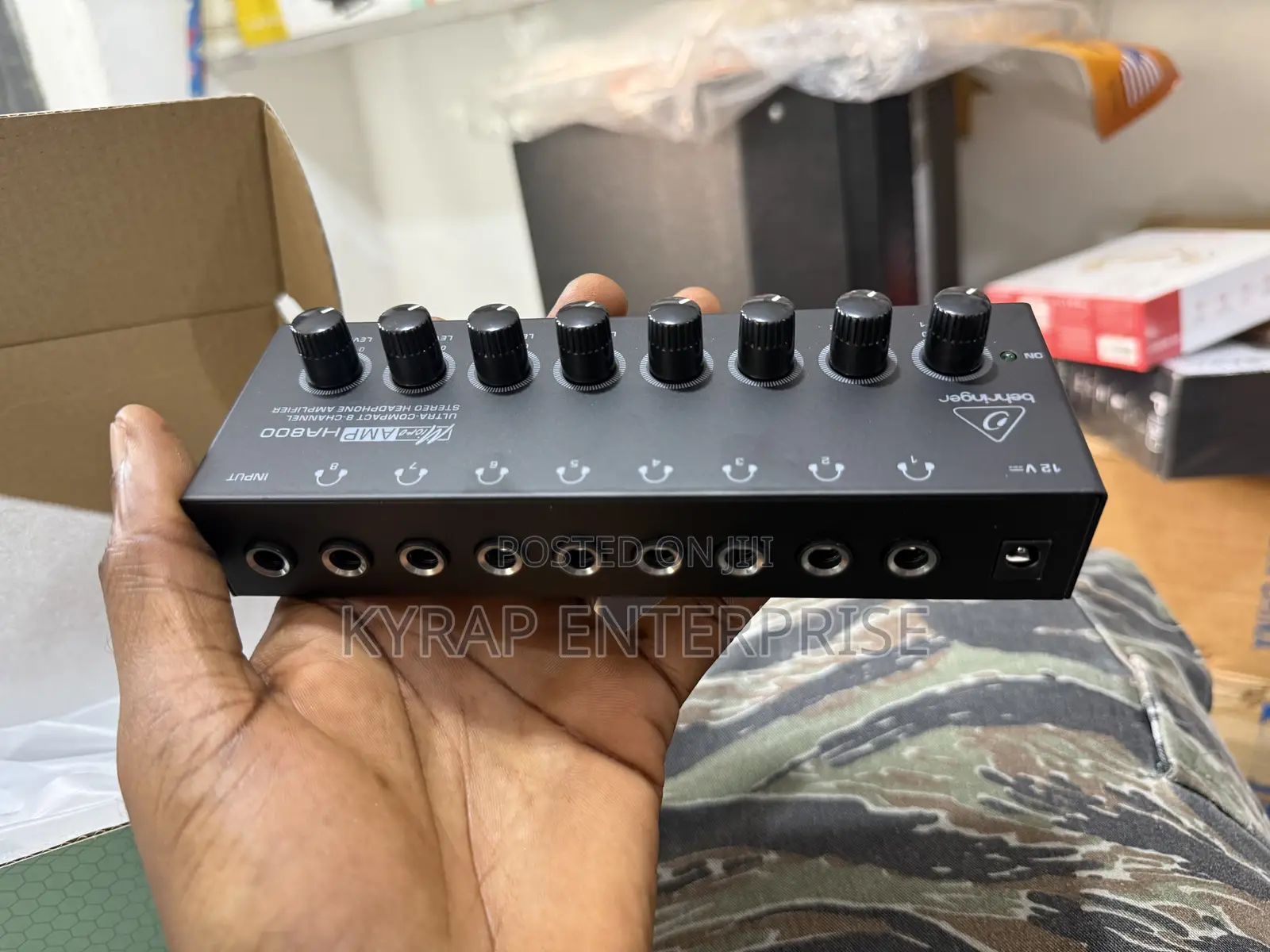 Behringer Ha800 Headset Amplifier