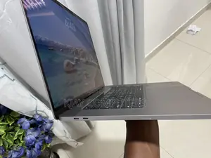 Laptop Apple MacBook Pro 2019 16GB Intel Core i7 SSD 512GB