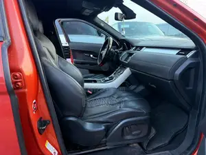 Land Rover Range Rover Evoque HSE Dynamic 4x4 (2.0 4cyl 9A) 2016 Red