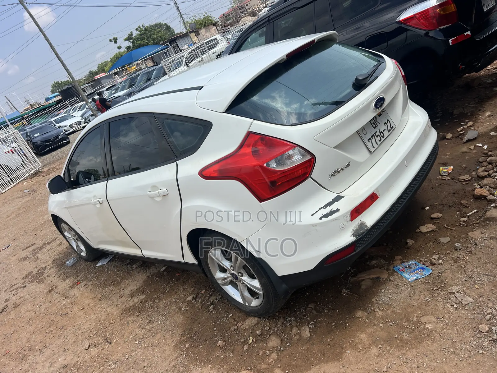 Ford Focus SE 4dr Hatchback (2.0L 4cyl 5M) 2015 White