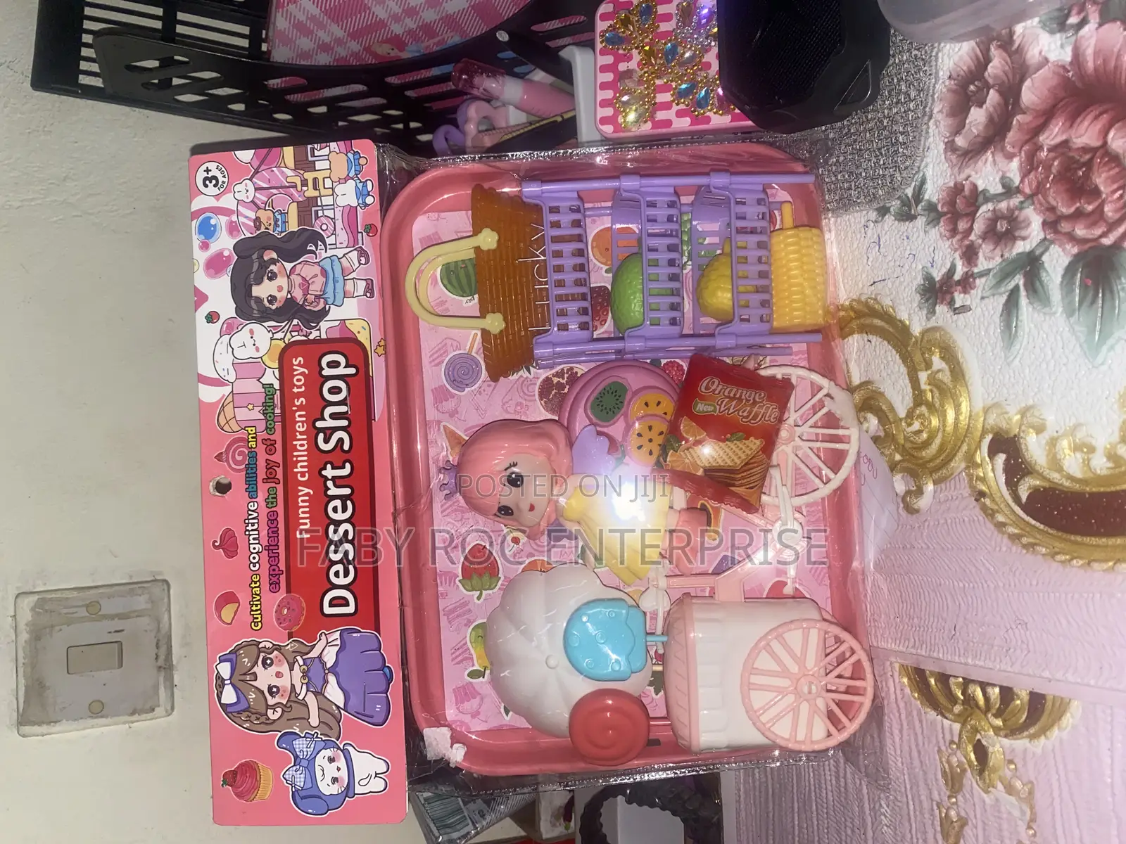 Girls Play Pretend