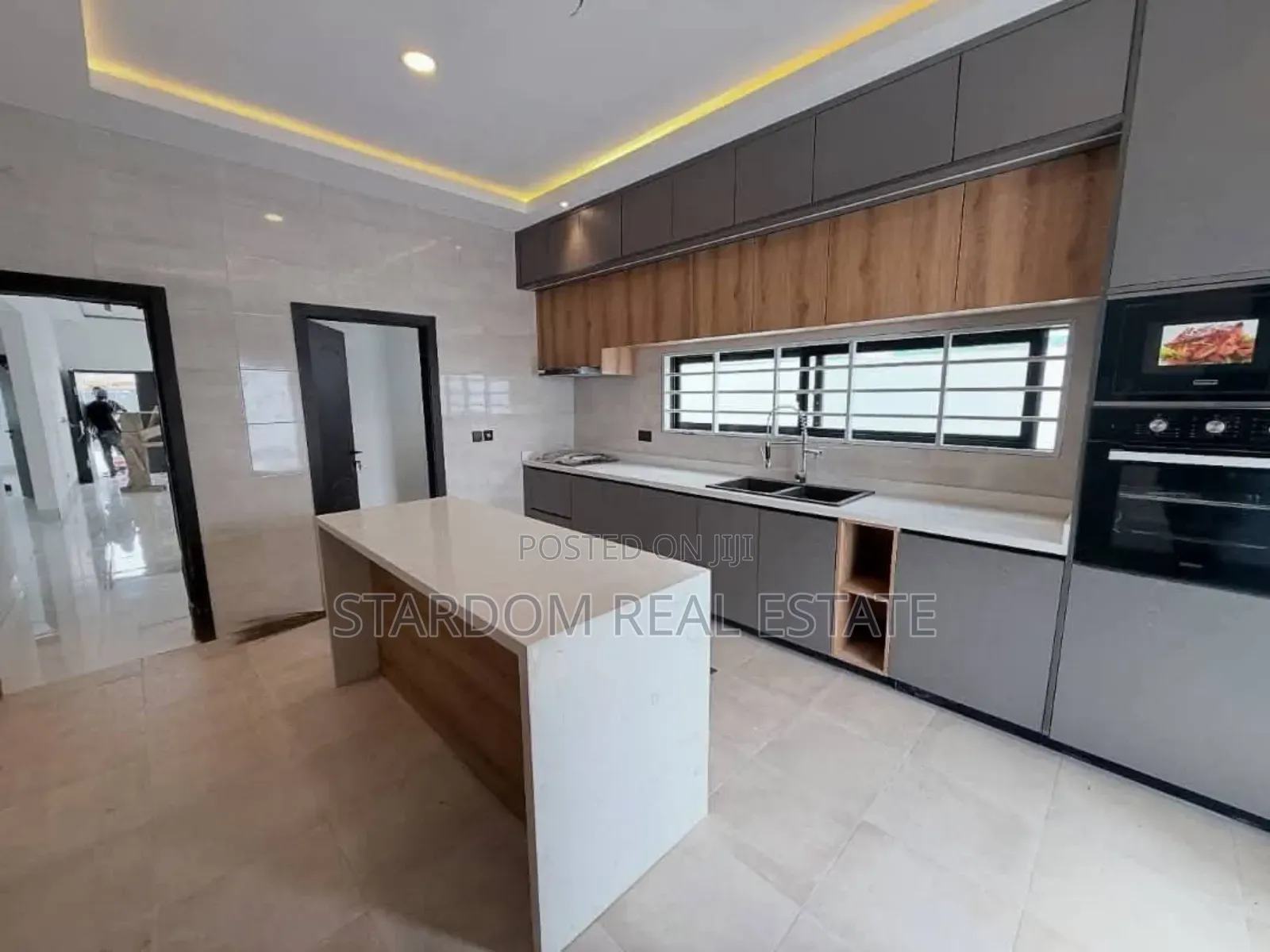 3bdrm Bungalow in Signboard Spintex for sale