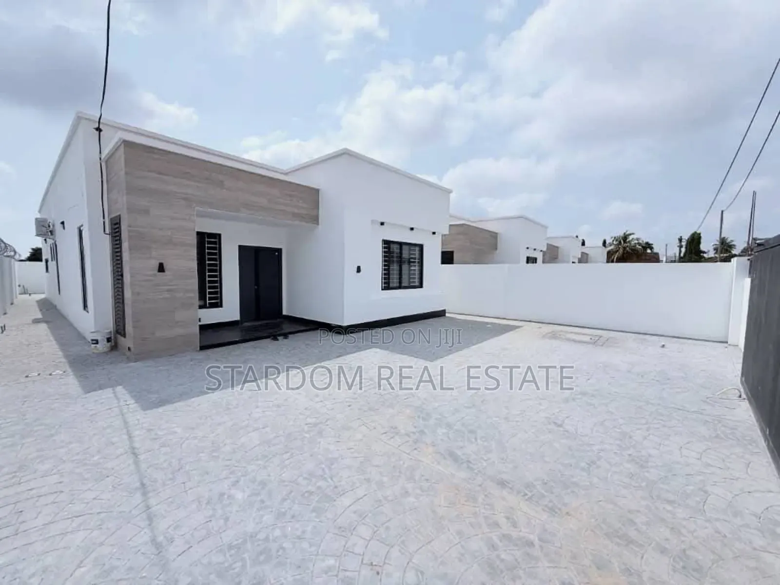 3bdrm Bungalow in Signboard Spintex for sale