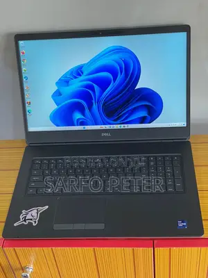 Laptop Dell Precision 7750 32GB Intel Xeon SSD 1T