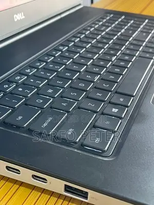 Laptop Dell Precision 7750 32GB Intel Xeon SSD 1T