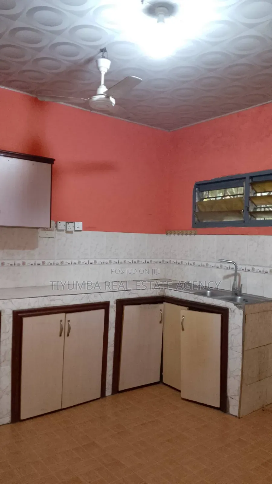 4bdrm Apartment in Tiyumba Real Estate, Pillar 2 for rent