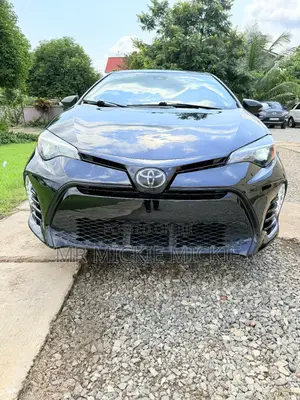 Toyota Corolla LE (1.8L 4cyl 2A) 2019 Black