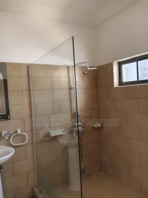 3bdrm House in Amanfro, Adenta for sale
