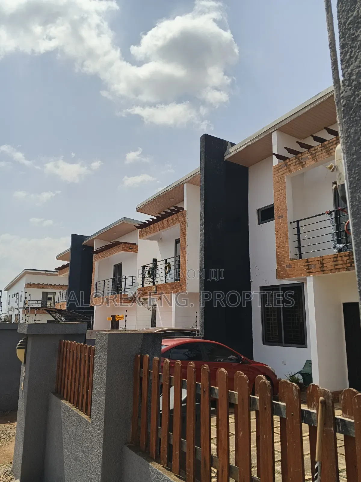 3bdrm House in Amanfro, Adenta for sale