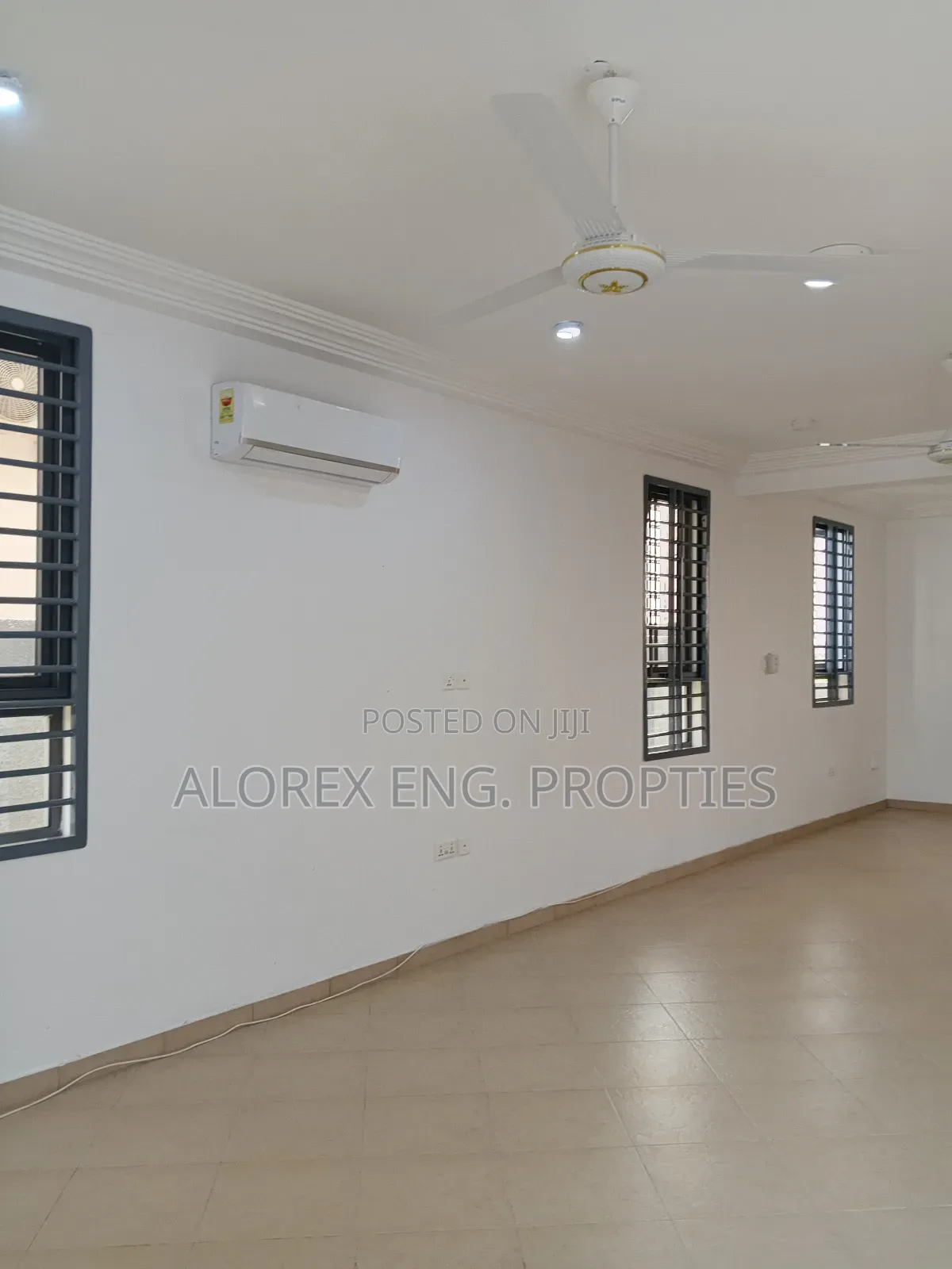 3bdrm House in Amanfro, Adenta for sale