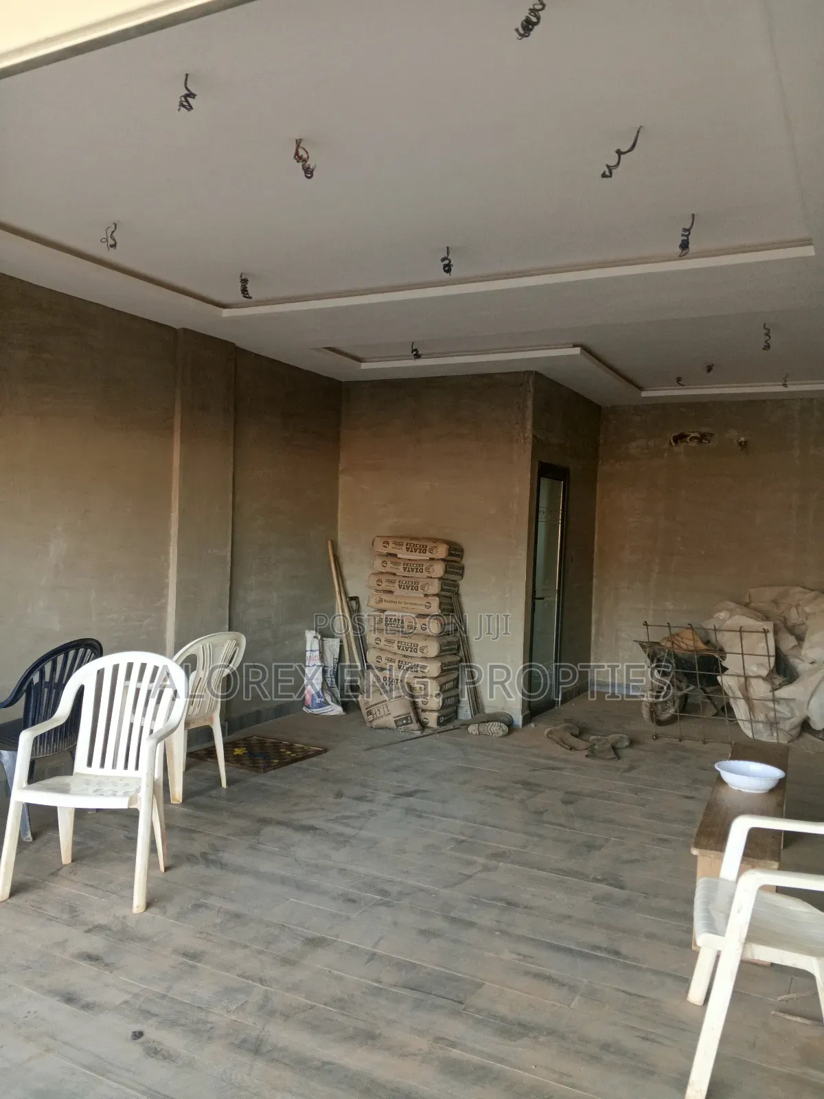 3bdrm House in Fafraha, Adenta for sale
