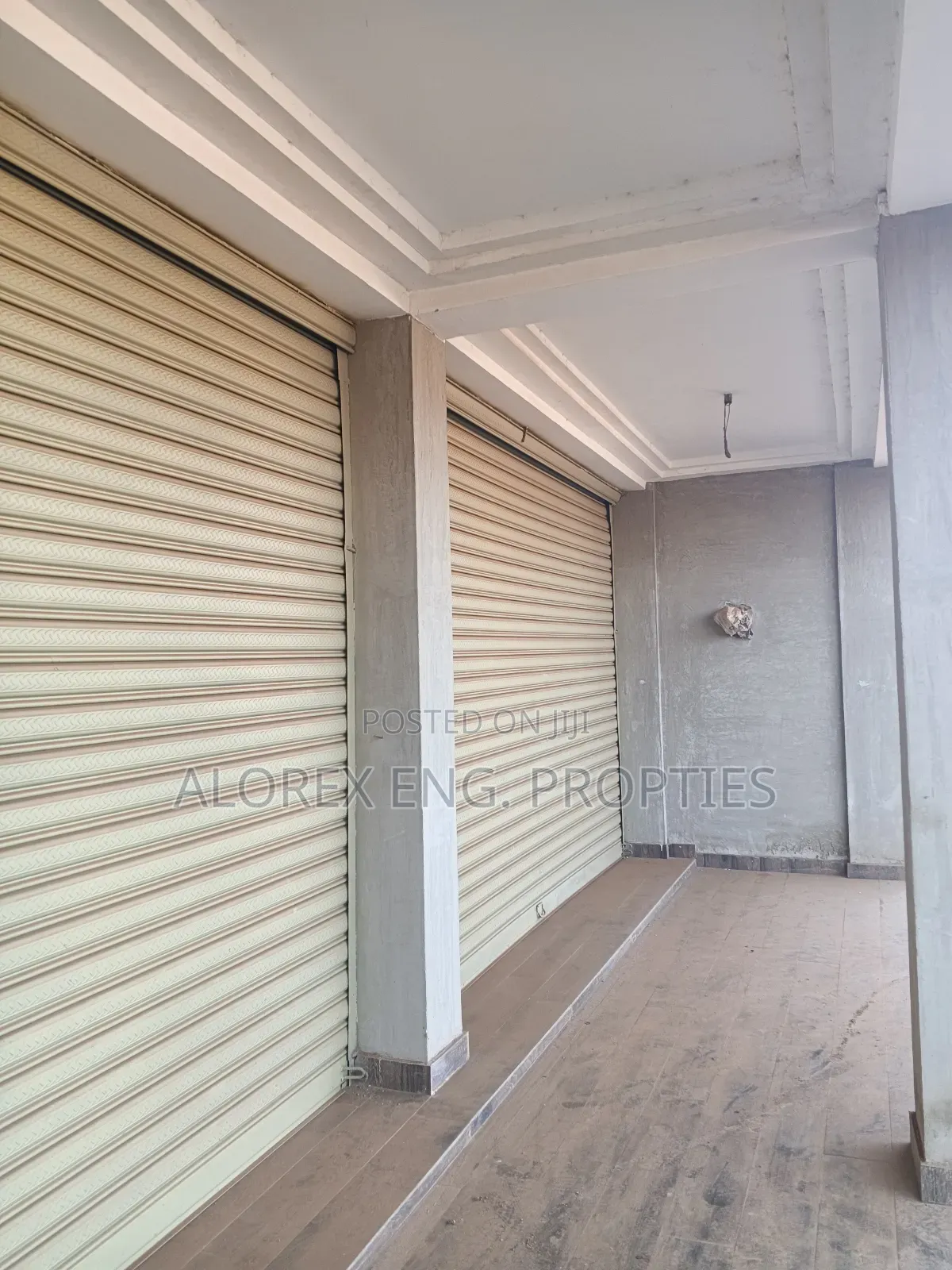 Shop for Rent at Fafraha