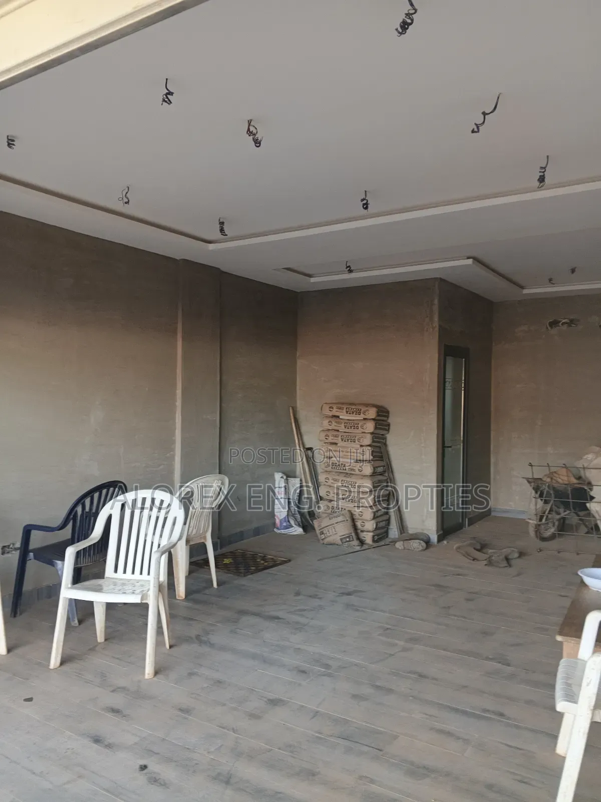 Shop for Rent at Fafraha