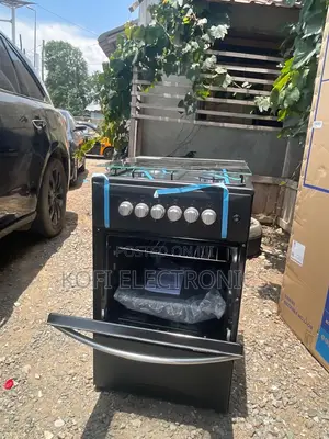 Volcano 4-Burner Combination Cooker With Oven