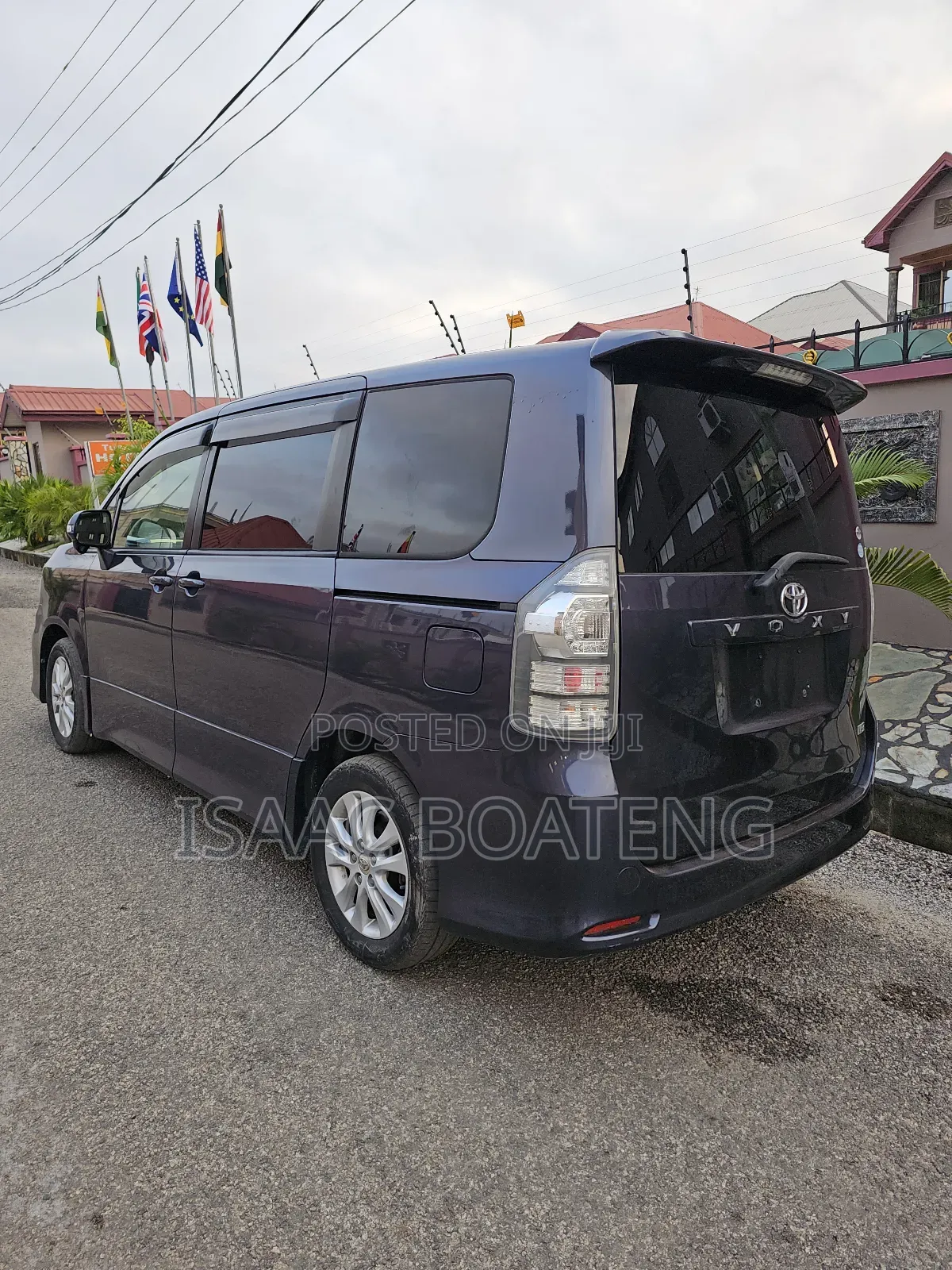 Toyota Voxy 2012 Blue