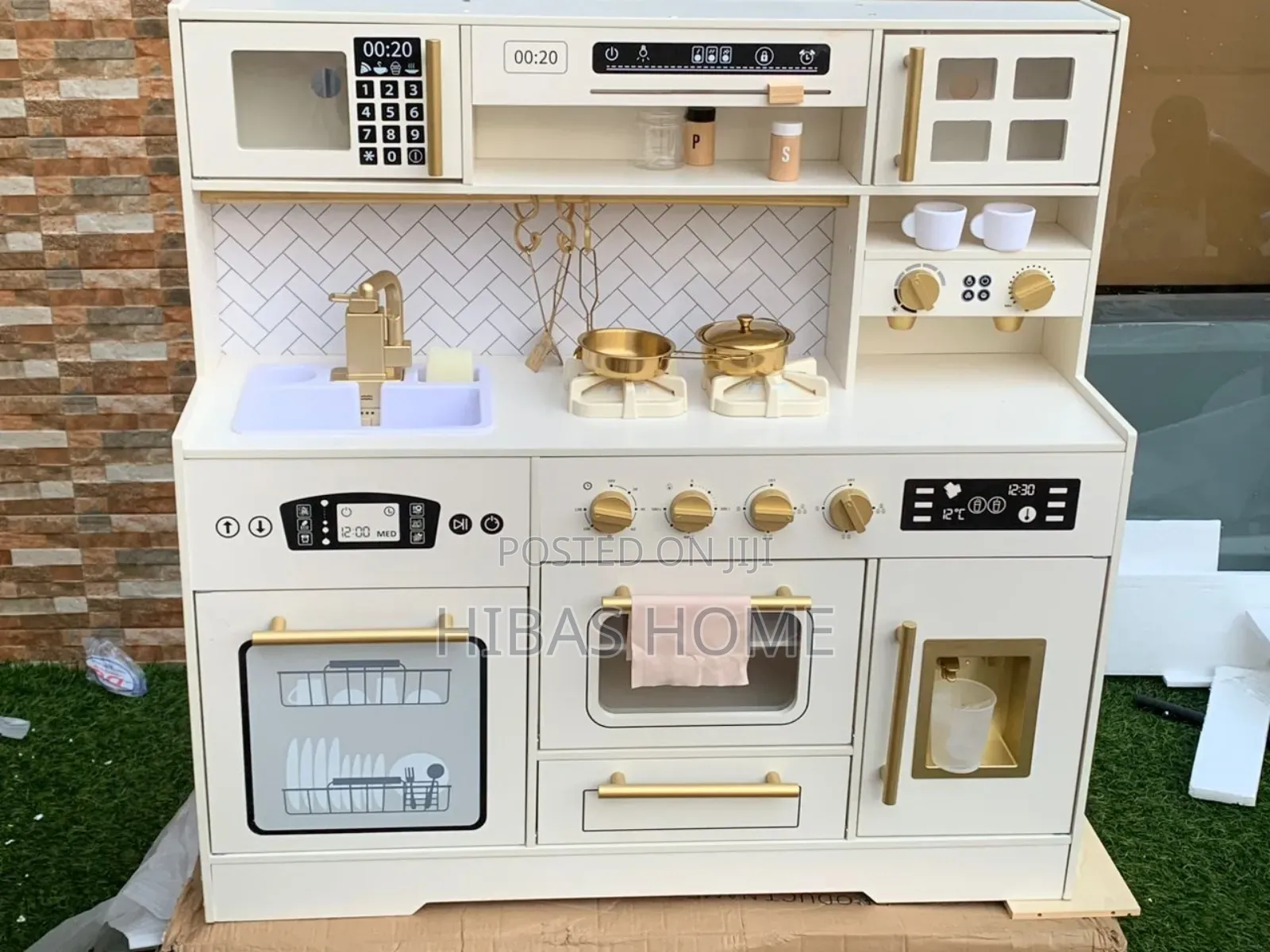 Realistic Kids Wooden Play Kitchen With Accessories Light Sound