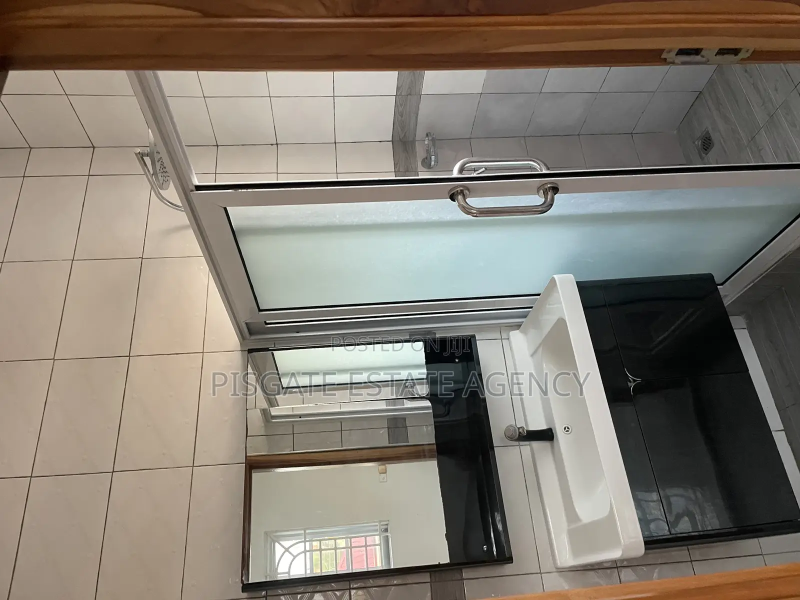 2bdrm Apartment in Olebu for rent