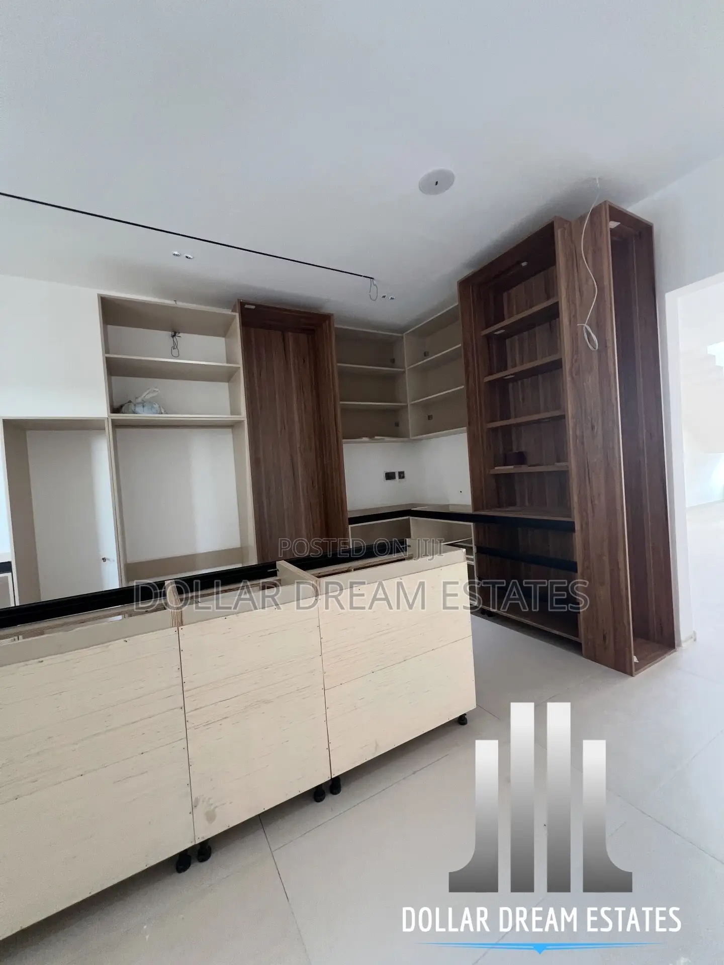 4bdrm House in East Legon for sale