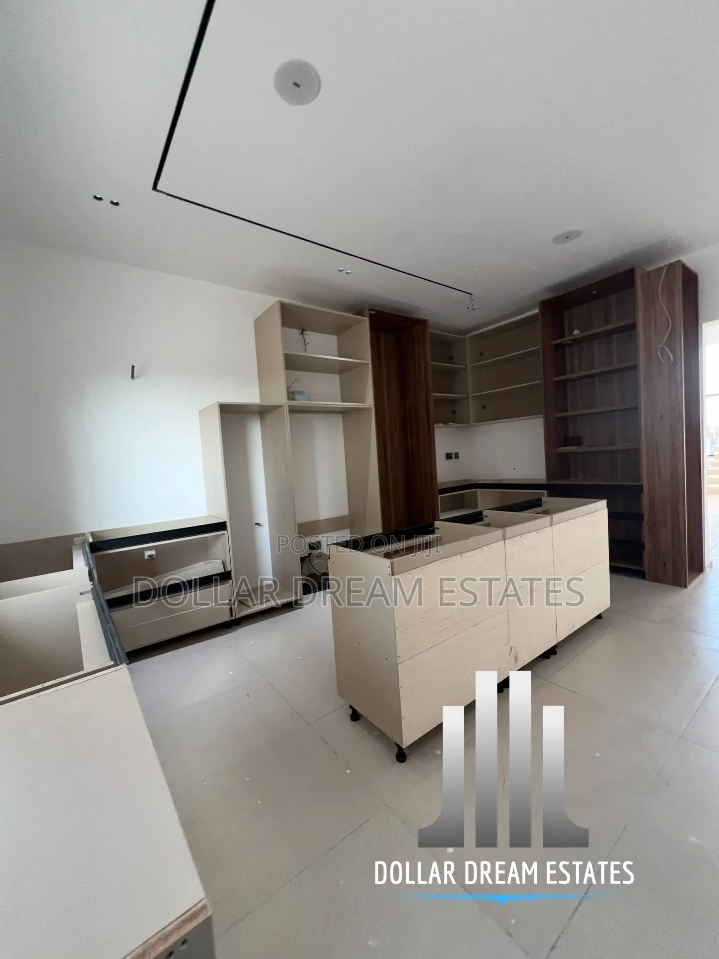 4bdrm House in East Legon for sale