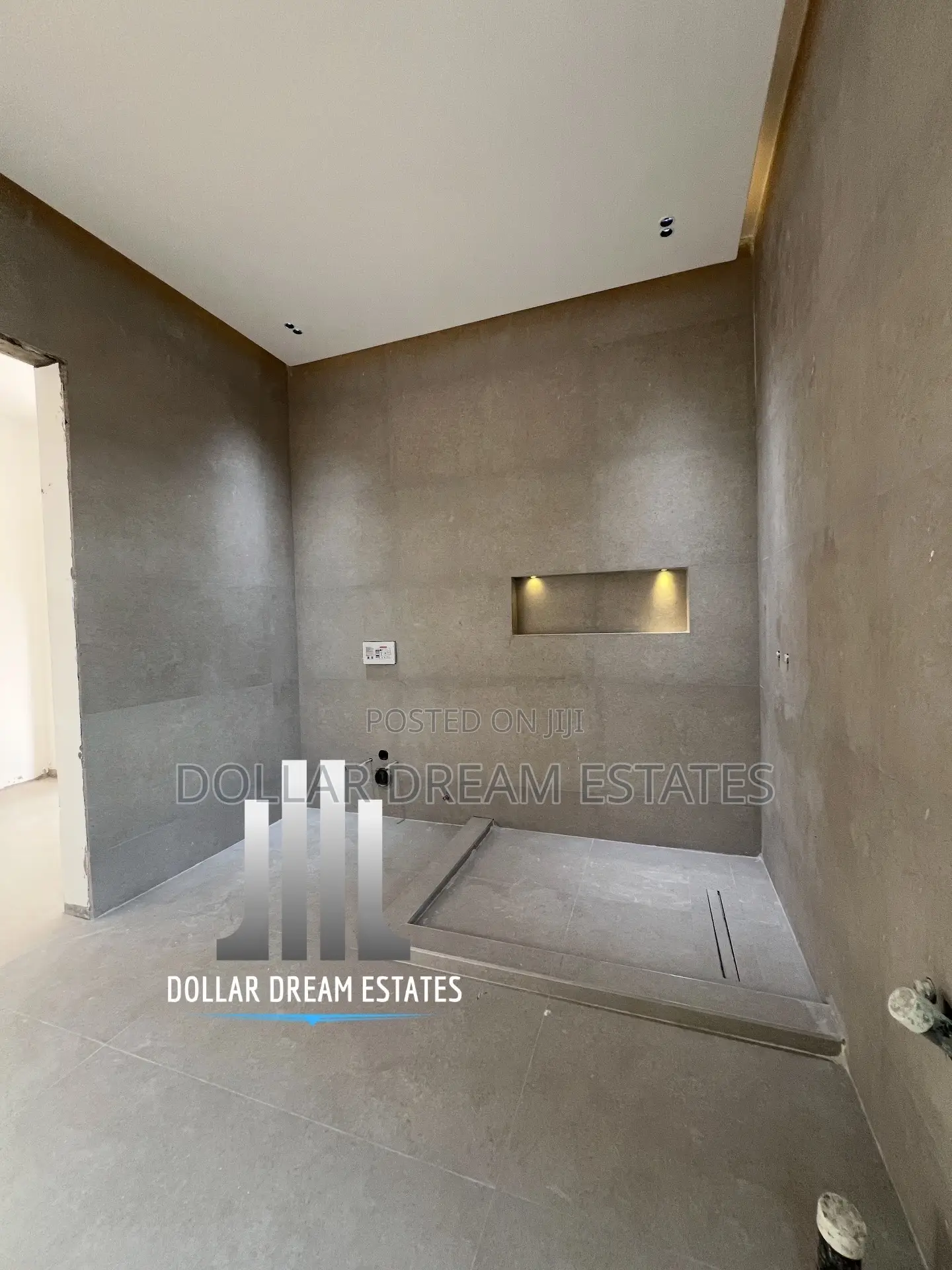 4bdrm House in East Legon for sale