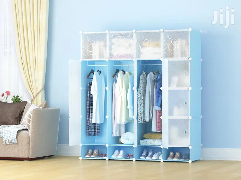 16 Cubes Plastic Wardrobe