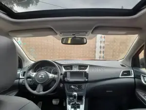 Nissan Sentra SR 2019 Red