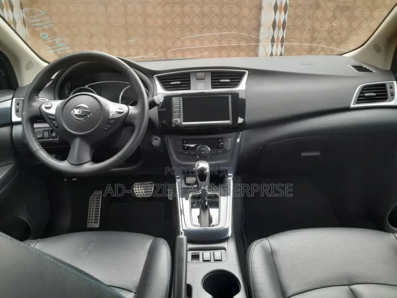 Nissan Sentra SR 2019 Red